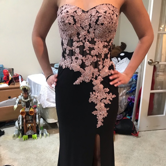 Black & Rose Gold Prom Dress!! - Picture 2 of 5